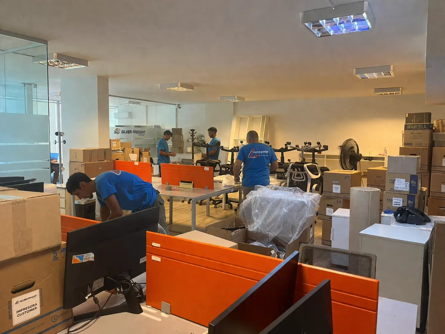 Instalaciones y operaciones de mudanza corporativa en Buenos Aires