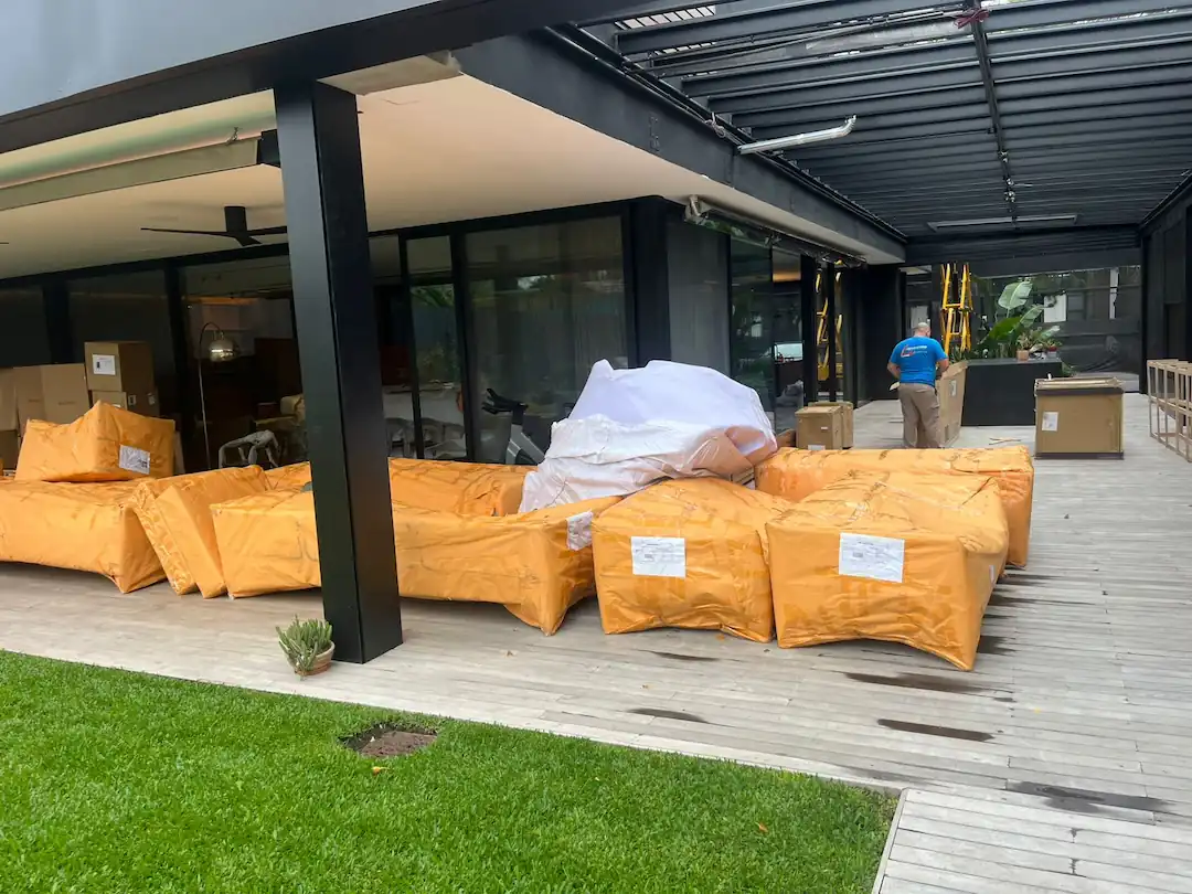 Instalación y armado de muebles en destino